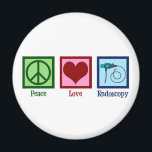 Imã Endoscopia de Paz e Amor<br><div class="desc">Endoscopia do Amor pela Paz. Um presente bonito com um sinal de paz,  coração e endoscópio usado em procedimentos médicos para o alcance de um paciente.</div>
