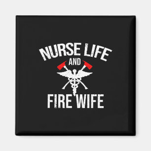 Imã Enfermeira E Esposa Bombeiro Dão Enfermeira