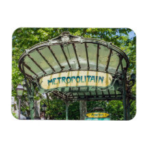 Entrada na estação Metro em Montmartre - Paris