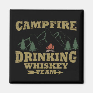 Imã equipe de whiskey do bebendo de campfire