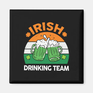 Imã Equipe Irlandesa Bebendo Cerveja no Dia de São Pat