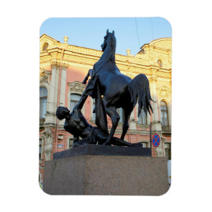 Ímã Esculpem a ponte de Anichkov na Rua. Petersburgo