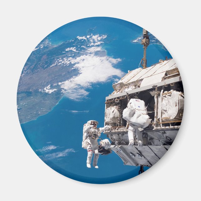 Imã Espaço Astronauta Caminha Acima da Terra (Frente)