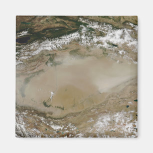Imã Espane a tempestade no deserto de Taklimakan,