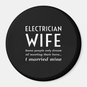 Imã Esposa Elétrica Orgulhosa De Uma Citação Eletrônic