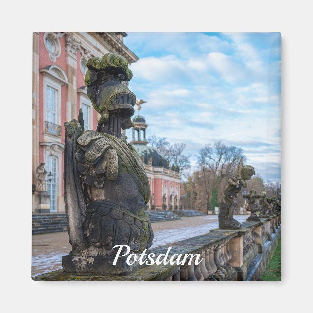 Imã estátuas de cavaleiro pedras perto do palácio em P (Frente)