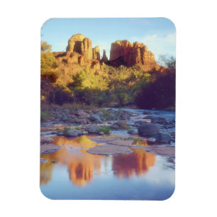 Ímã EUA, Arizona, Sedona. Cathedral Rock refletindo