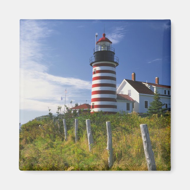 Imã EUA, Maine, Lubec. Farol West Quoddy Head (Frente)