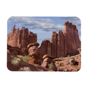 Ímã EUA, Utah. Vista das Torres Fisher. Crédito como: