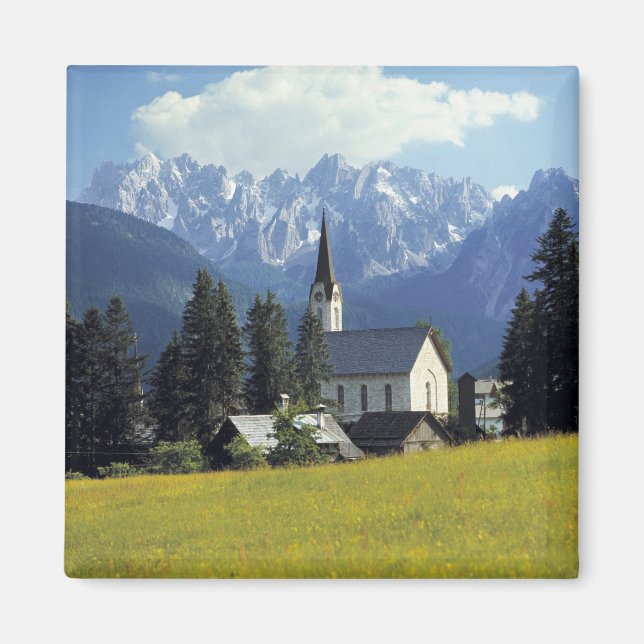 Imã Europa, Áustria, Gosau. A torre da igreja (Frente)