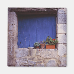 Imã Europa, França, Cereste. Uma porta azul adiciona 