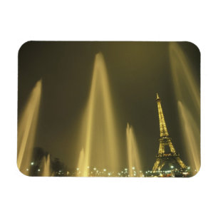 Ímã Europa, França, Paris, Torre Eiffel, noite