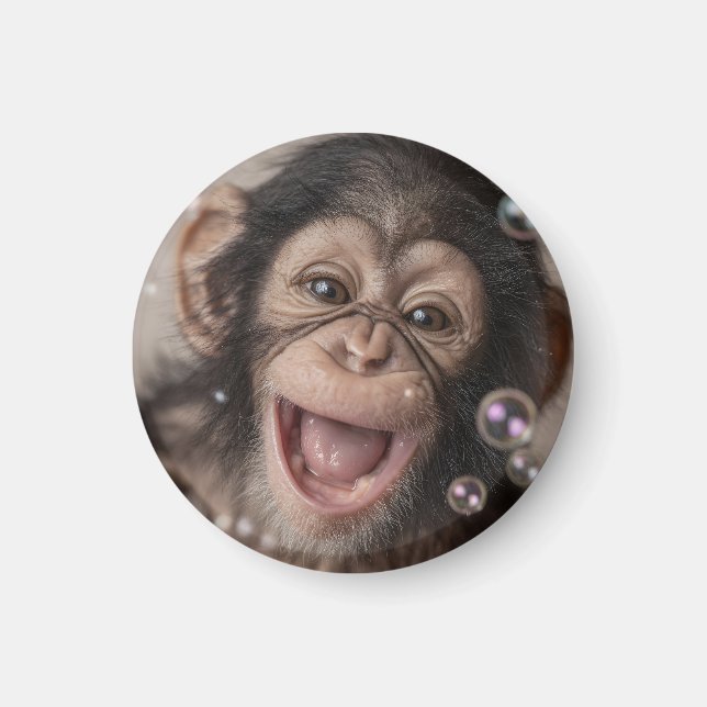 Imã Extremamente em Close-Up de um Bebê Chimpanzé Feli (Frente)