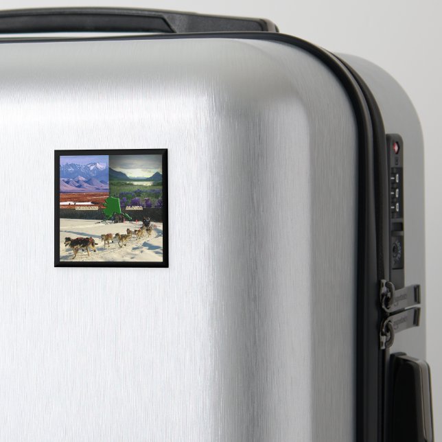 Imã Fairbanks, Alaska Collage (In Situ (Luggage))