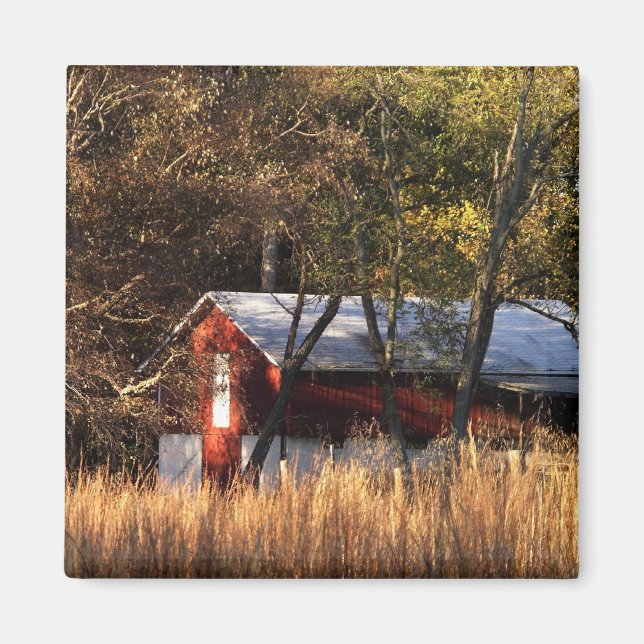 Imã Fall Barn em Maryland Central (Frente)