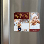 Ímã Faux Gold Foil 2 Feriado Fotográfico Merriest<br><div class="desc">Ímanes de fotos de feriado personalizados impressos com modelos simples para personalização. Este elegante design apresenta um layout de colagem de duas fotos em um fundo de cor d'água burgundy. O texto moderno do roteiro de caligrafia diz Merriest em folha de ouro falsa. Personalize-o com suas próprias fotos e adicione...</div>