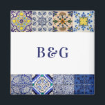 Imã Favor de Casamento de Azulejos Portugueses do Medi<br><div class="desc">Um moderno, mas rústico, design de casamento do padrão dos azulejos portugueses mediterrânicos. Um design temático mediterrânico colorido que usa diferentes designs de azulejo para criar um elegante design de casamento de verão. Um charmoso português, italiano e espanhol influenciou o design de azulejo do Mediterrâneo usando a tipografia da escrita...</div>