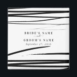 Imã Favor de Casamento do Abstrato Branco Negro Modern<br><div class="desc">Um moderno design de casamento preto e branco. Um design de temas preto e branco que incorpora derrames de tinta preta rústicos. Um design elegante e minimalista perfeito para quem ama designs de temas de tendências simples. Um elegante na moda de casamento favorece o magnet design com elementos modernos. Também...</div>
