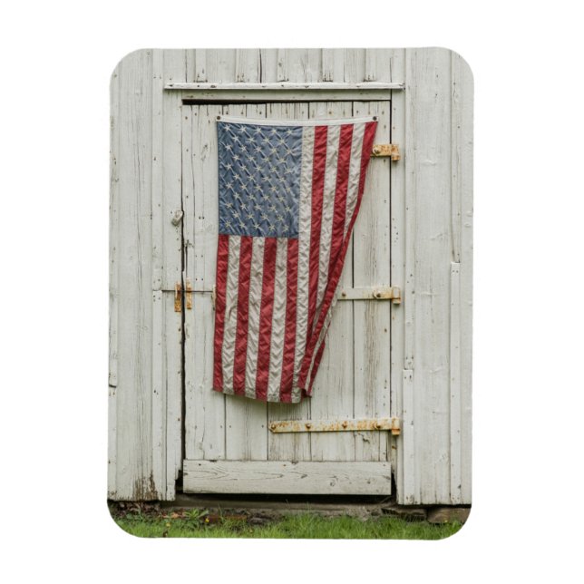 Ímã Fazendas | Porta Branca Com Bandeira Americana (Vertical)