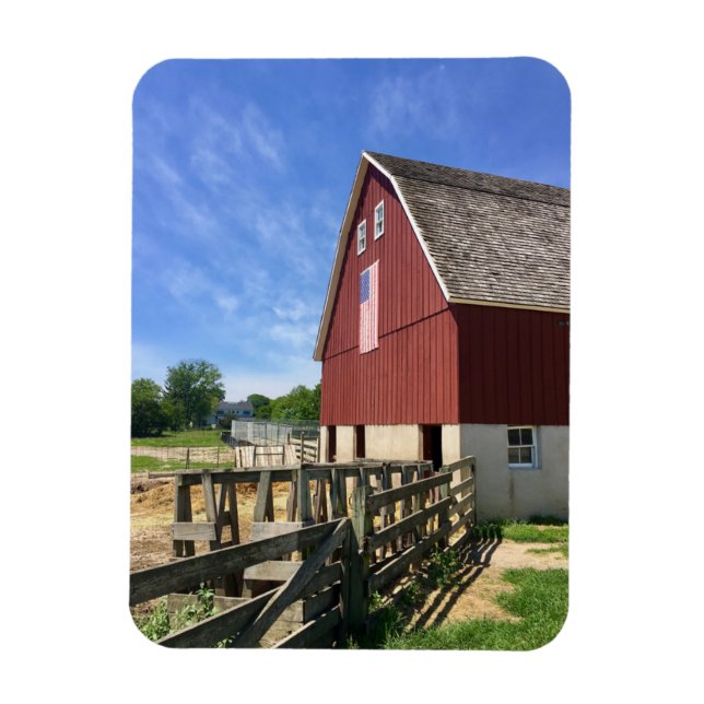 Ímã Fazendas | Red Barn Com Bandeira Americana (Vertical)