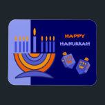 Ímã Feliz Hanukkah. Menorah e Dreidels Gift<br><div class="desc">Feliz Hanukkah. Menorah e Dreidels,  design de presentes. Cartões,  convites de festas e presentes disponíveis na Categoria Feriados Judeus / Hanukkah da nossa loja.</div>