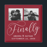 Imã Finalmente Casamento Minimalista 2 Foto Salvar Dat<br><div class="desc">Valeu a pena esperar e agora você está finalmente pronto para enviar suas datas de salvamento! Esses casamento minimalistas, exceto a data em que ímanes são perfeitamente simples, mas super modernos. Personalize facilmente o design, adicionando suas próprias fotos, nomes e data de casamento. Itens correspondentes podem ser encontrados na coleção....</div>