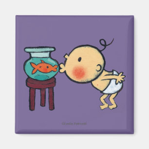 Imã Fishbowl beija o peixe dourado alaranjado