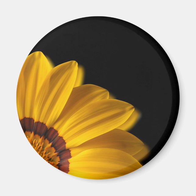 Imã Flor amarela sobre fundo preto (Frente)