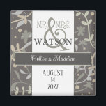 Imã Floral Sprigs Inspirividade Moderna Elegância Simp<br><div class="desc">Este elegante Sr. e Sra. Magnet mostra os nomes dos casais e a data do casamento. Um ímã excelente para um favor ou salve o lembrete de data. É criado com alguns prigos florais bonito, sábios e desenhados à mão. A design neutra moderna tem um aspecto natural que é perfeito...</div>