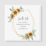 Imã Floral Sunflower Eucalyptus Weding Save The Date<br><div class="desc">Planeje o seu casamento perfeito nesta temporada com nossos cartões salve a data do tema girassol brilhante. Apresentando a floração de girassol e a estrutura geométrica do efeito ouro, este cartão pode ser facilmente personalizado para sua ocasião especial, como um chá de panela, festa de noivado, festa de aniversário, aniversários,...</div>