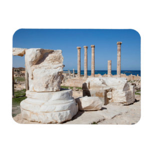 Ímã Fórum Romano e Restos de Estátua, Sabratha, AZ