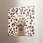 Imã Foto de Cão de Impressão do Leopard Personalizado<br><div class="desc">Melhore seu frigorífico ou conselho magnético com nossa Foto Personalizada de Cão de Impressão Leopardo com o Name Magnet! Este na moda apresenta um design de impressão leopardo moderno, personalizado com uma fotografia do seu querido cão e do seu nome. É uma maneira perfeita de mostrar seu amor pelo seu...</div>