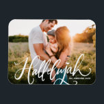 Ímã Foto de Natal da Calliografia Moderna Hallelujah<br><div class="desc">Aleluia! Traga um pouco de alegria de férias para sua casa com nosso Magnet de Natal personalizável! Perfeito para mostrar memórias queridas, este ímã permite que você personalize com sua foto festiva favorita, fazer uma adição única ao seu decoro de férias. Um presente ideal para a família e os amigos...</div>
