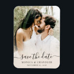 Ímã Foto de script de caligrafia minimalista Salvar a<br><div class="desc">Foto de script minimalista moderno Salve o ímã de casamento de data</div>