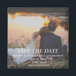 Imã Foto Elegante Simples Casamento Moderno<br><div class="desc">Casamento de fotos simples,  elegante e moderno,  Imã salve a data. Você pode personalizá-lo com seus detalhes.</div>