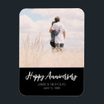 Ímã Foto personalizada do aniversário do casamento da<br><div class="desc">Casamento de aniversário com na moda e design eterno. Um aniversário para lembrar para sempre.</div>