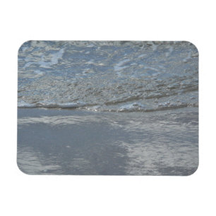 Ímã Fotografia Abstrata de Água Ondulando na Praia