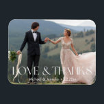 Ímã fotografia branca-chic obrigado de casamento<br><div class="desc">obrigados e amor elegante tipografia branca-chic fotografia de casamento Magnet</div>