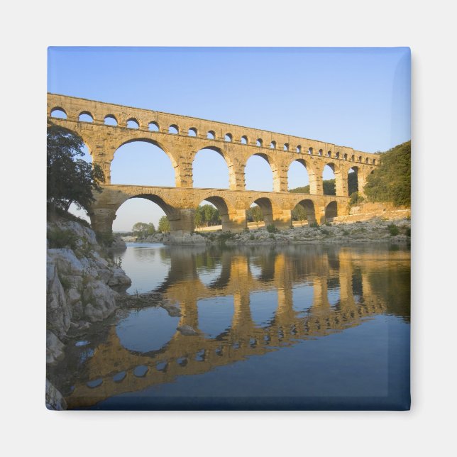 Imã França, Avignon. O aqueduto Pont du Gard Roman (Frente)