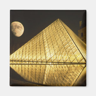Imã França, Paris, Museu do Louvre, Noturno