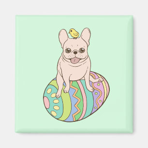 Imã Frenchie & pintinho da páscoa no ovo da páscoa