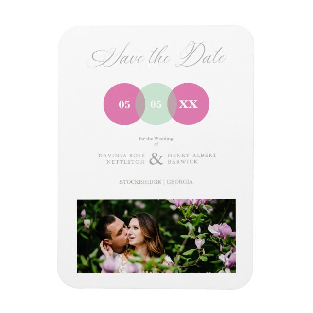 Ímã Fun Mint & Hot Pink Photo Couple Wimshical Script  (Vertical)