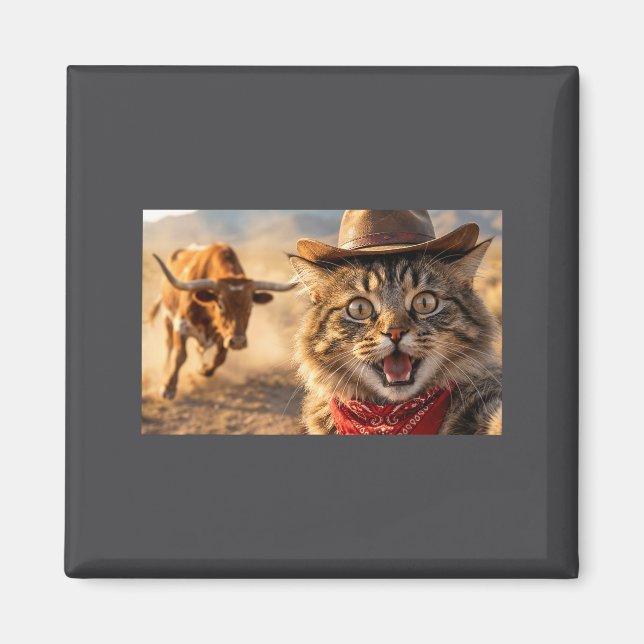Imã Funny Cowboy Cat Selfie With Charging Bull Western (Frente)