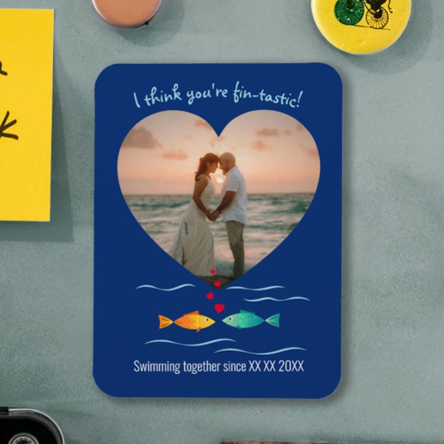 Ímã Funny Fish Pun Custom Photo Valentine's Day (Funny blue Valentine's day custom photo magnet with colorful ocean fish and heart shape)