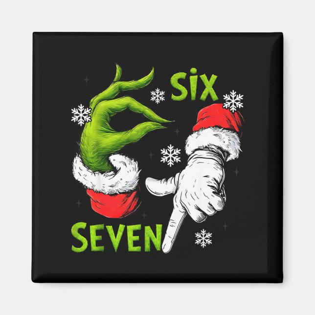 Imã Funny Six Seven 67 Meme 6 7 Christmas Elf Hand Boy (Frente)
