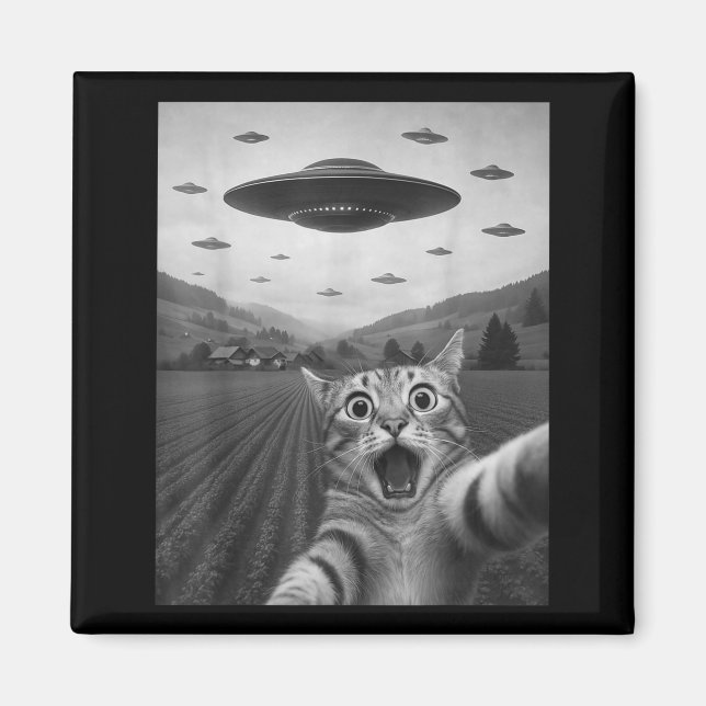 Imã Funny Surprised Ed Cat Selfie With Alien Ufo Cat U (Frente)