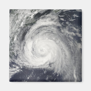 Imã Furacão Bill fora da costa leste