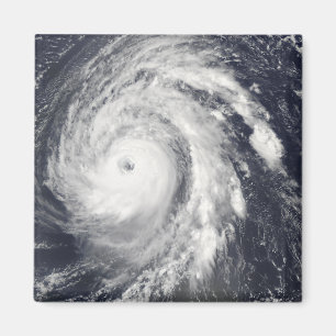 Imã Furacão Bill no Oceano Atlântico