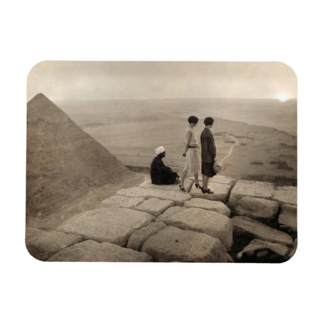 Ímã Garotas Flapper ao Nascer do Sol Pirâmide de Quéop (Horizontal)