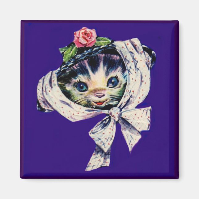 Imã gatinho adorável num chapéu de gatinho (Frente)